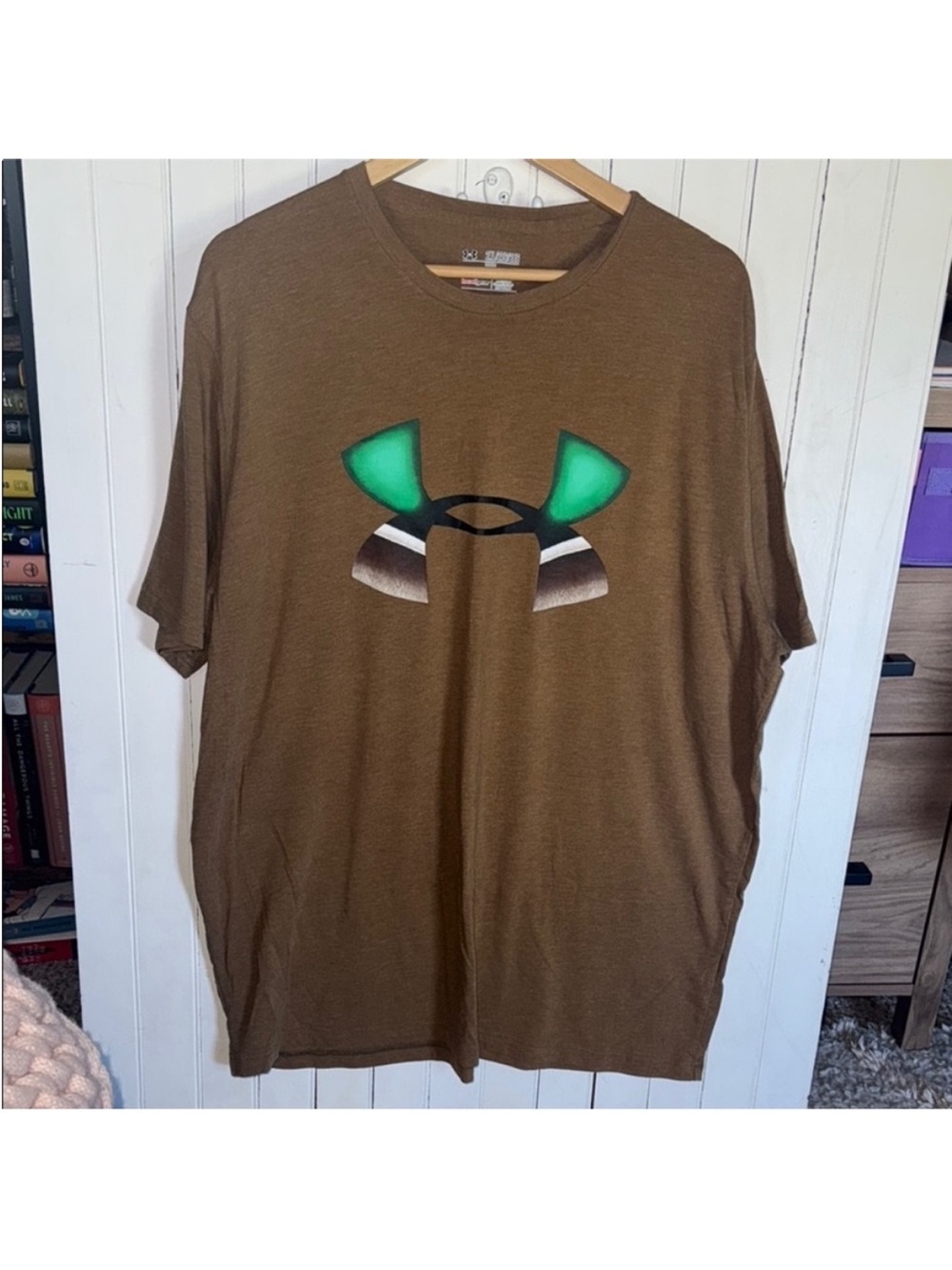 Under Armour T-Shirt Brown Size 2XL